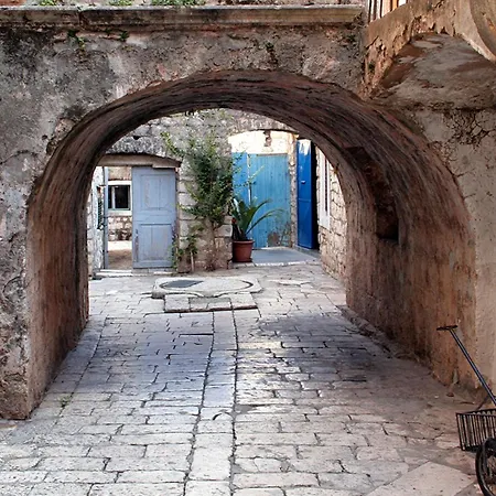 Holidays 4 Split